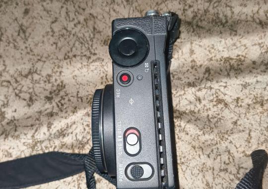 SIGMA FP mirrorless full frame camera