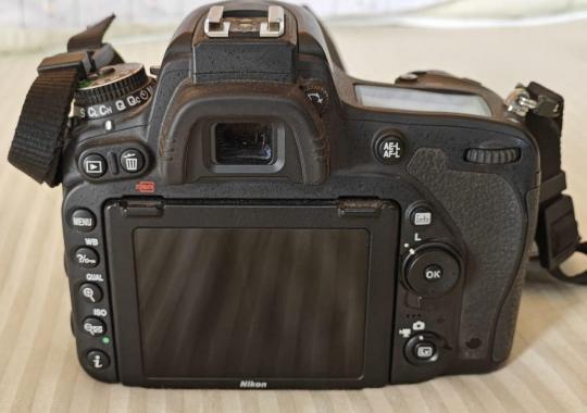 Digital Camera for Sell - Nikon D750 & Nikon Original Battery Grip MB D16