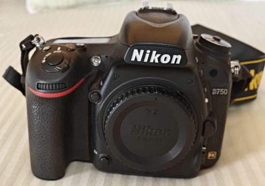 Digital Camera for Sell - Nikon D750 & Nikon Original Battery Grip MB D16
