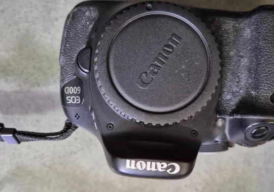 Cannon 600 D with base lense and 55-250 lense