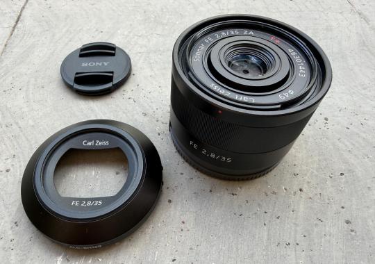 Sony Sonnar T* FE 35mm f/2.8 ZA