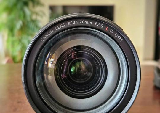 Canon RF 24-70mm f/2.8L IS USM